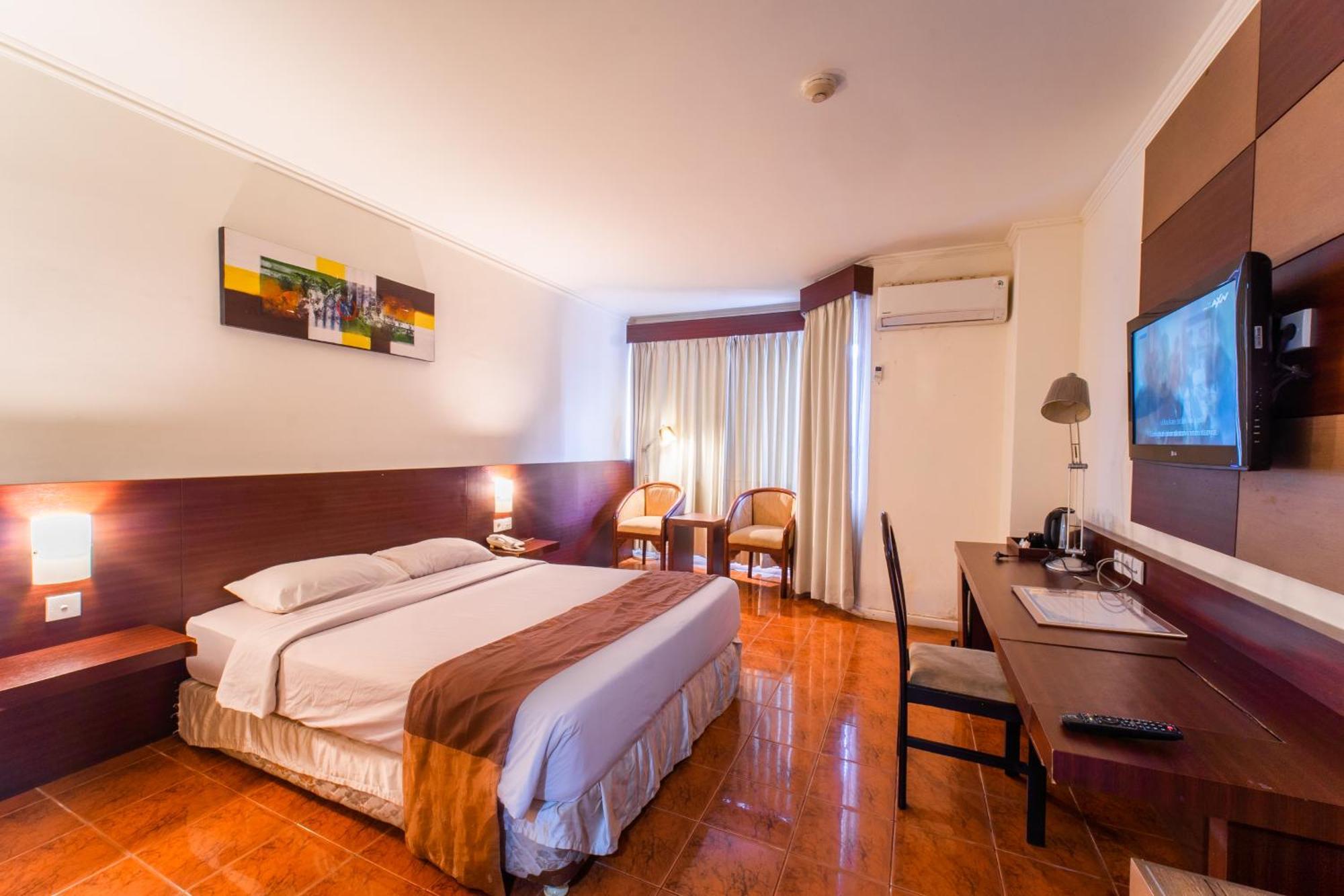 Adika Hotel Bahtera Klandasan Kecil Exterior foto