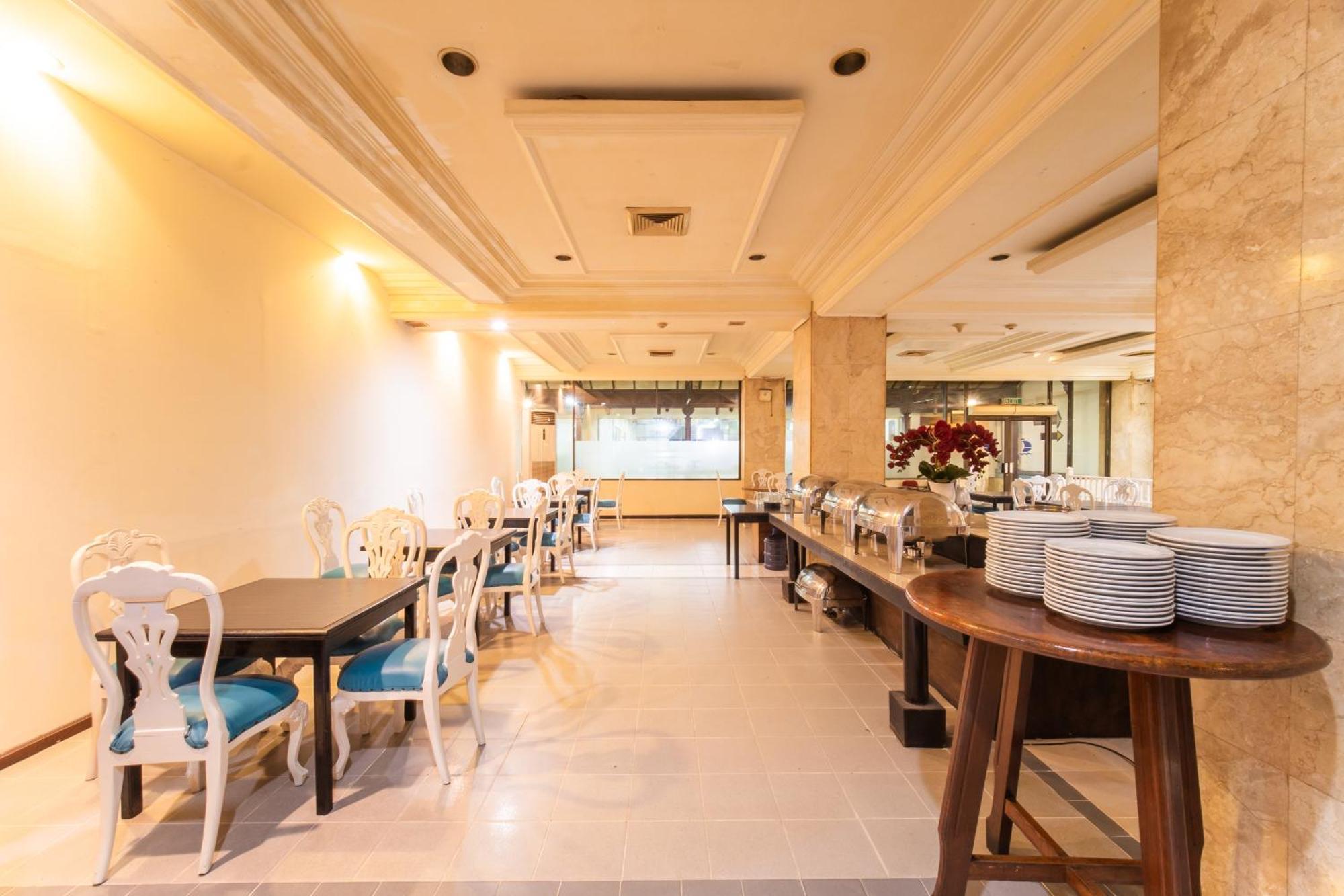 Adika Hotel Bahtera Klandasan Kecil Exterior foto